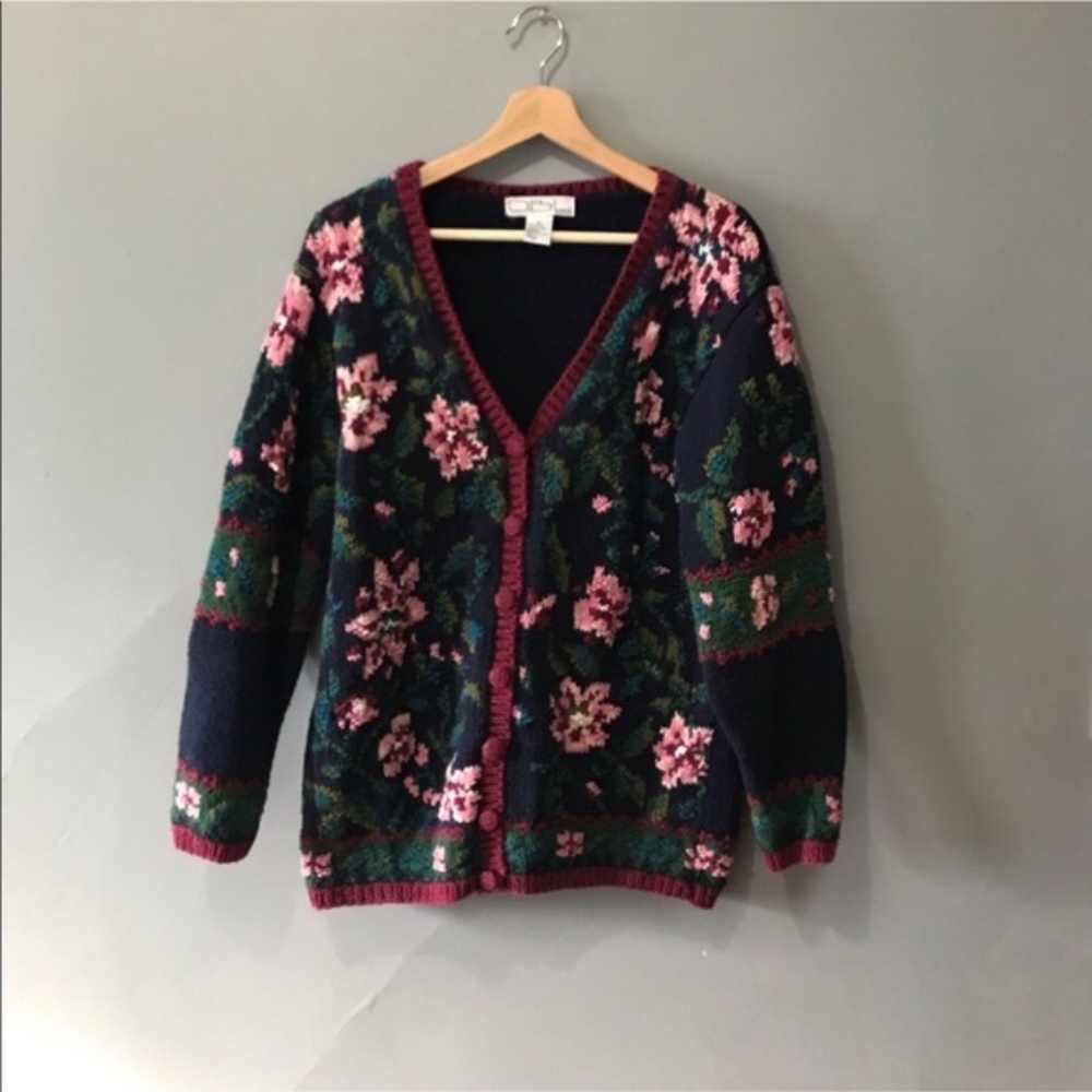 vintage 90’s oversized floral cardigan sweater